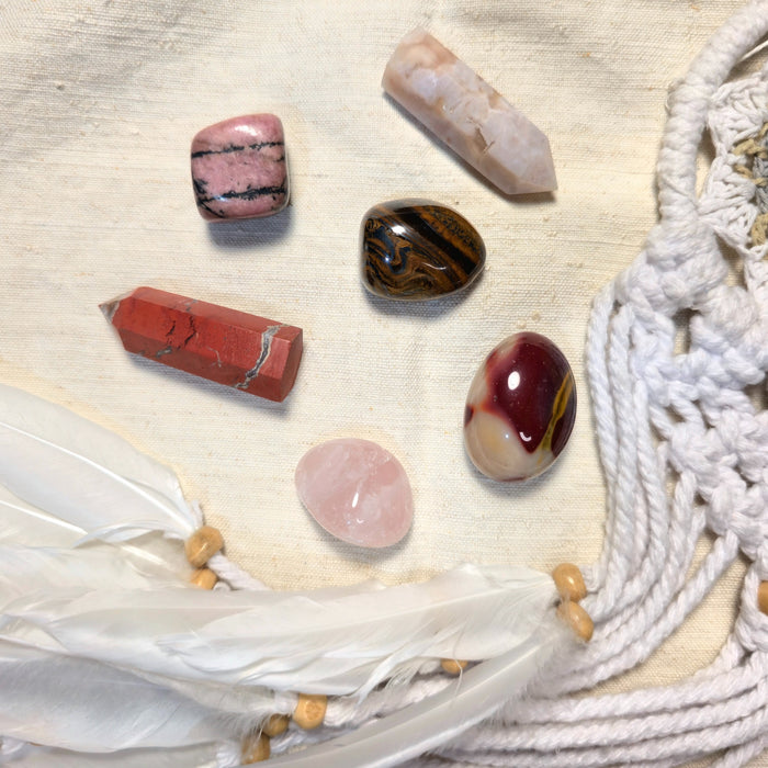 Confidence & Feminine Energy mineral kit